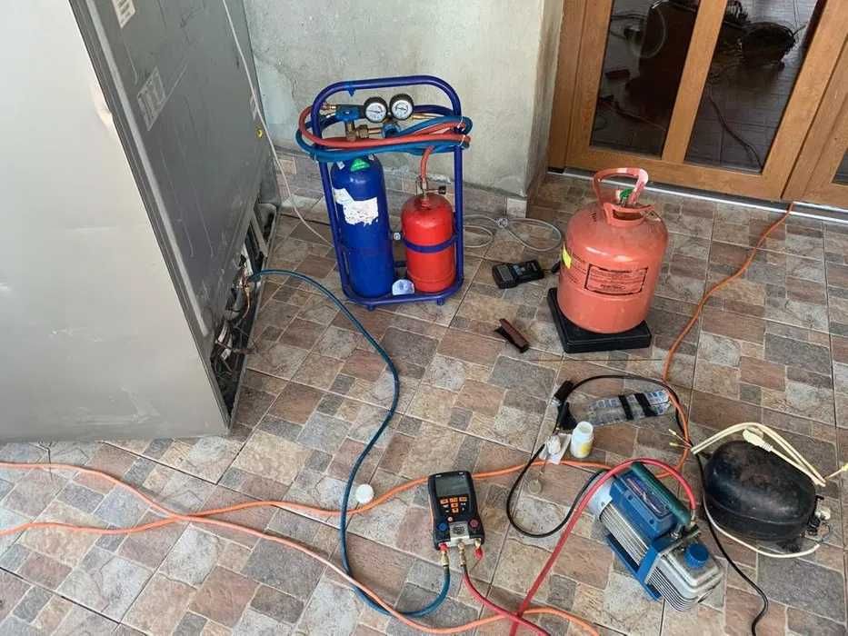 Reparatii frigidere,camere frig, vitrine la domiciliul clientului