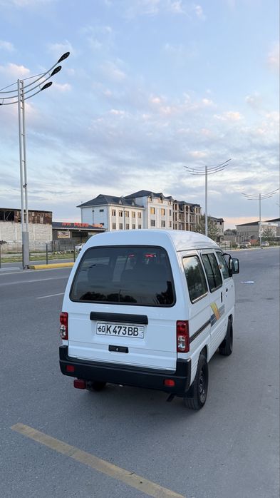 Chevrolet Damas 2