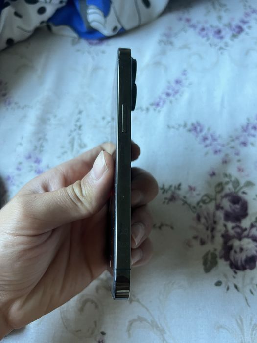 Iphone 13 pro silver 128 gb в отлично състояние