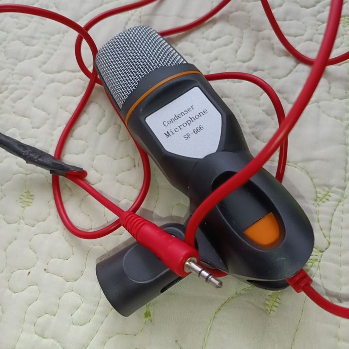 Microfon condensator SF -666