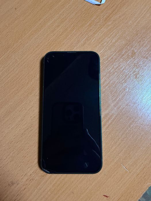IPhone 13 продаю в хорошем состояний