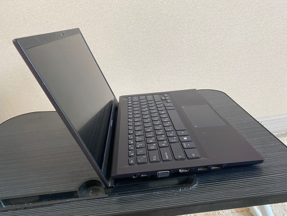 Asus ExpertBook 14 / 20GB DDR4 3200/ SSD