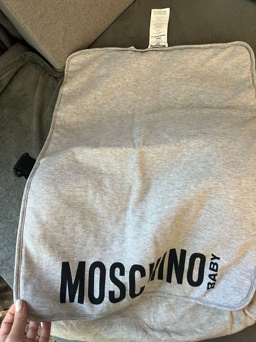 Бебешка чанта за количка love moschino