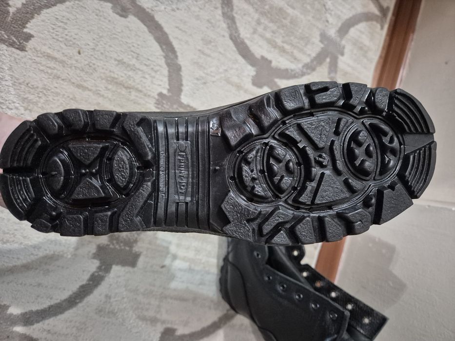 Продам летние берцы