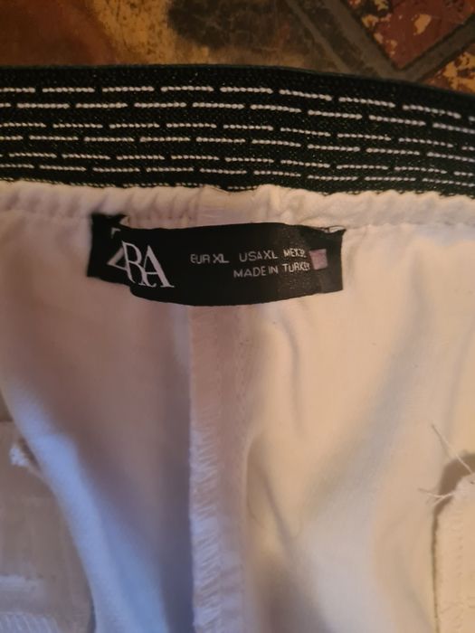 Pantaloni  zara și maieuri Elegante Timișoara