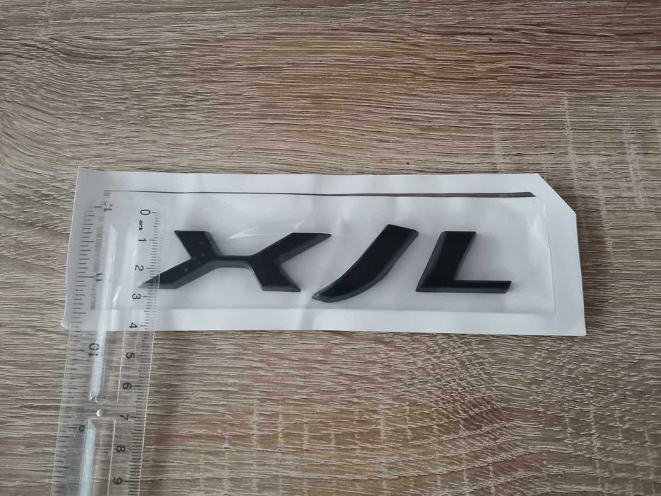 черна емблема лого Ягуар Jaguar XJL