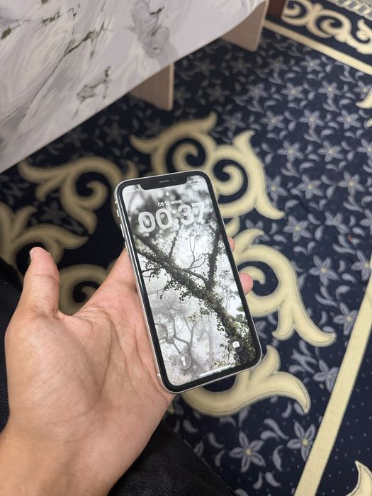 IPhone 11 64/76