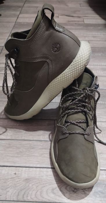 Ghete Timberland Nr 43