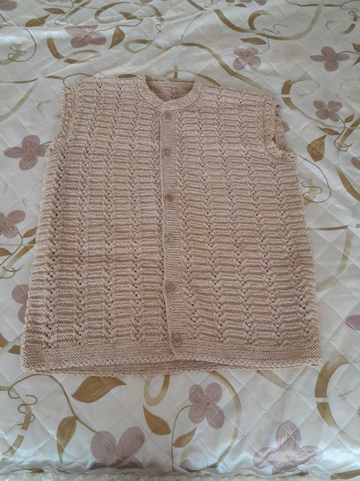 Ръчно плетени елеци