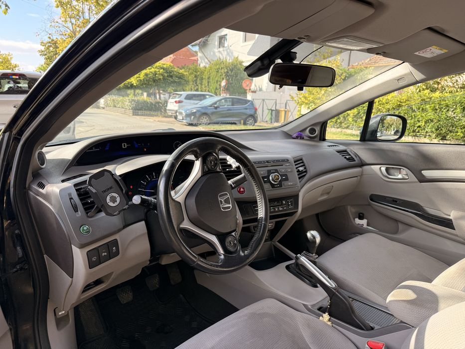 Honda civic sedan 1.8 cc