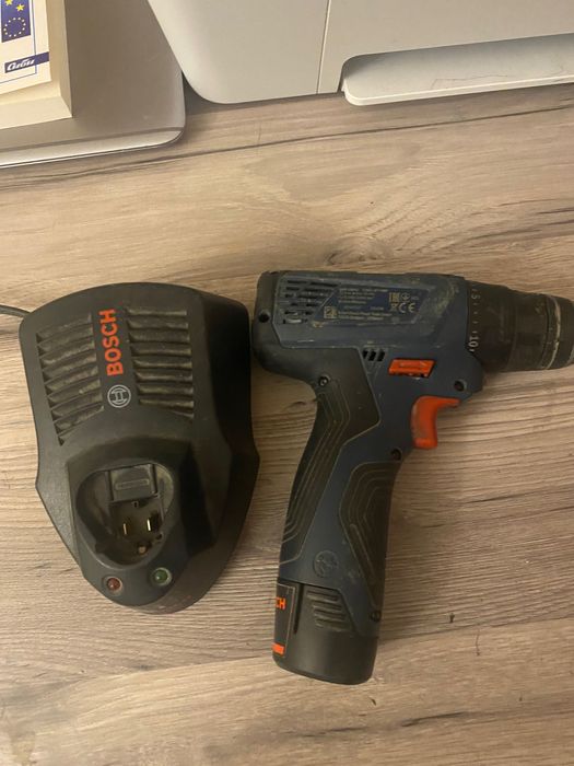 Винтоверт Bosch 12v