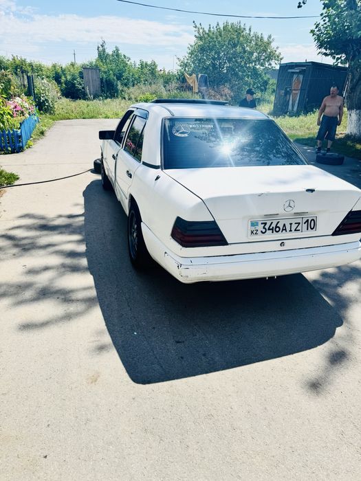 Продам мерседес W-124 E-200!