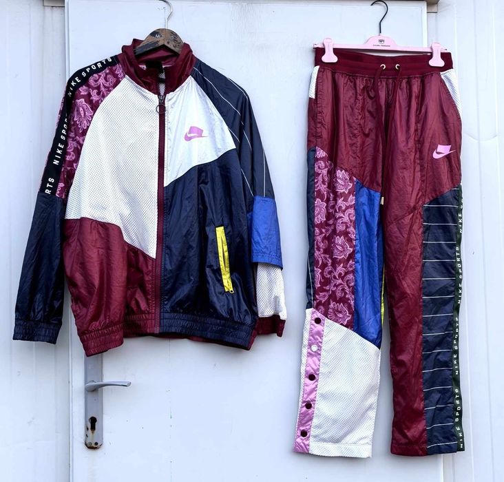Nike NSW уникален оригинален дамски екип М/Л размер