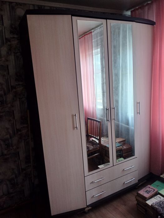 Шкаф вместительный