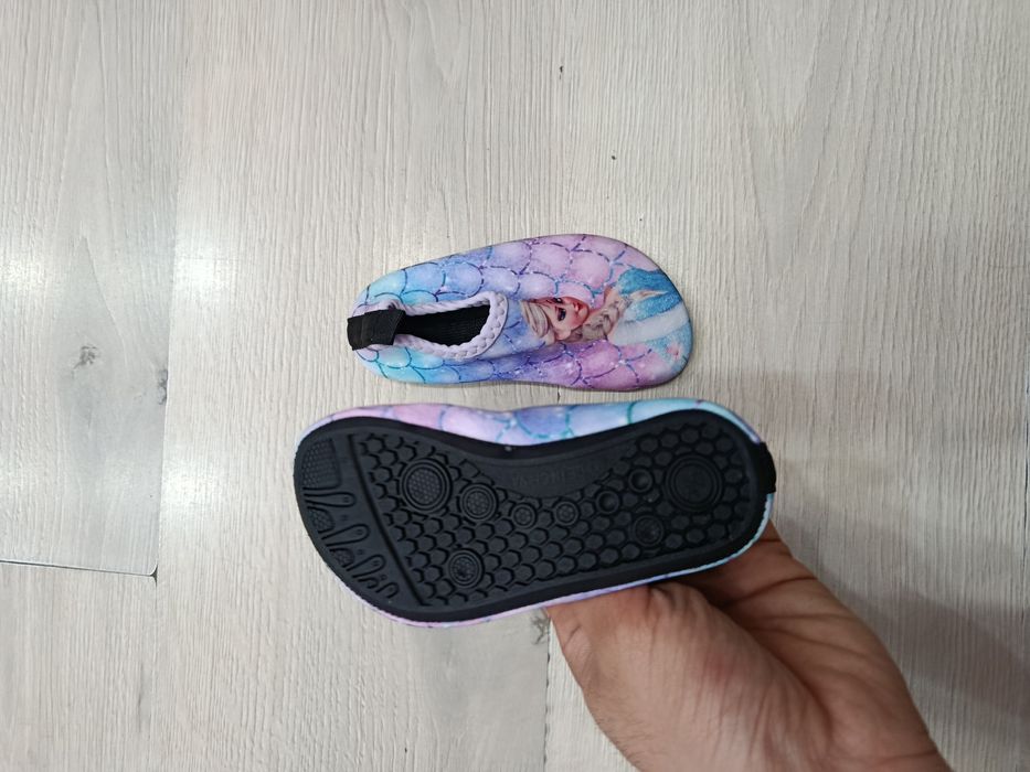 Аквашузы девочек