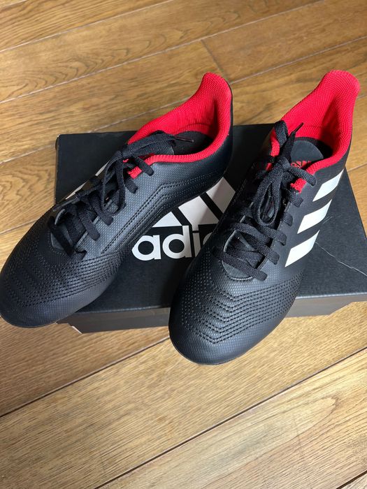 Детски / Юношески Бутонки/ футболни обувки Adidas Predator 37 1/3