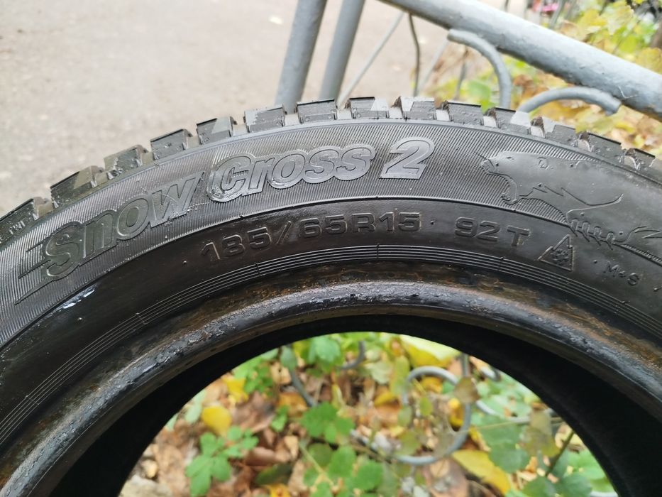 Продам зимние шины 185/65/15