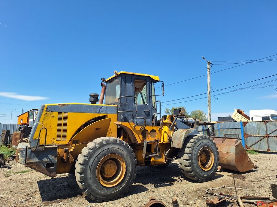 продам фронтальный погрузчик ZL50