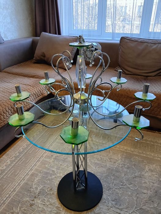 Люстра 8ми рожковая