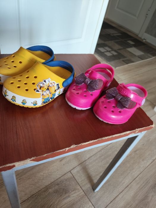 Отдам бесплатно обувь