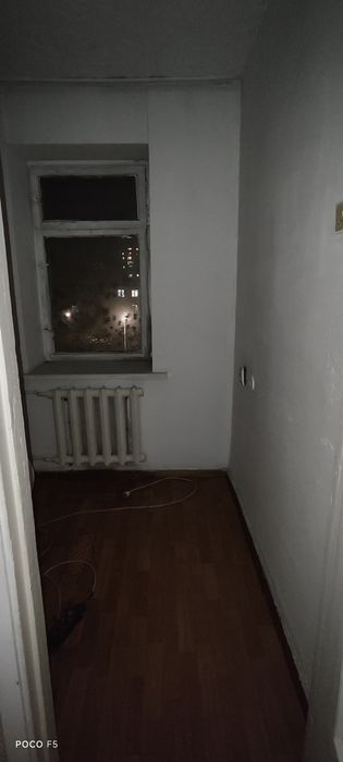 срочно цена снижена продам. Квартиру.