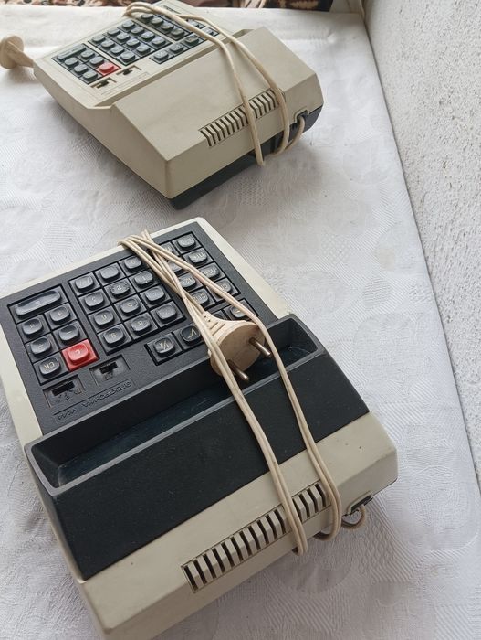 Продам калькуляторы.