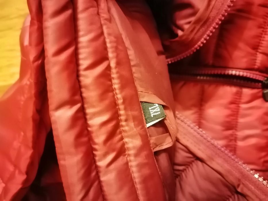 Дамско яке с качулка олекотено коледна цена 45лв бр.