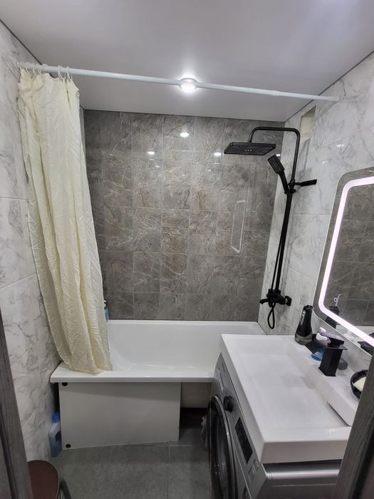 Продам 2хком квартиру район СКГУ.