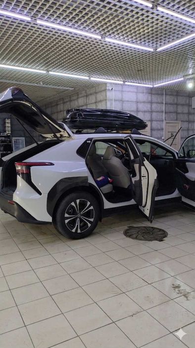Багажник на крышу автомобиля