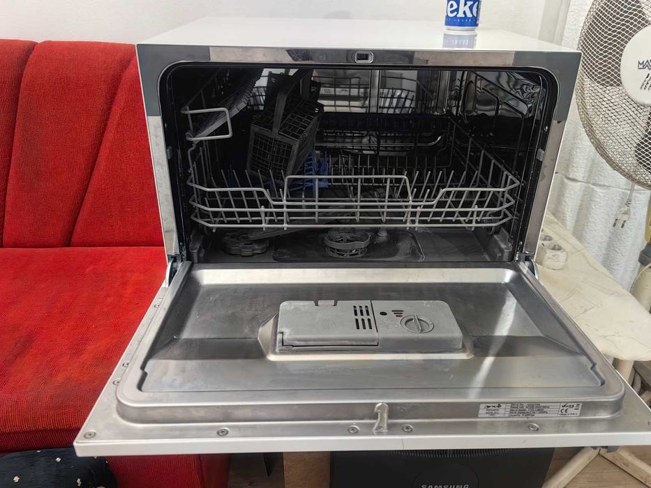 Съдомиялна arielli