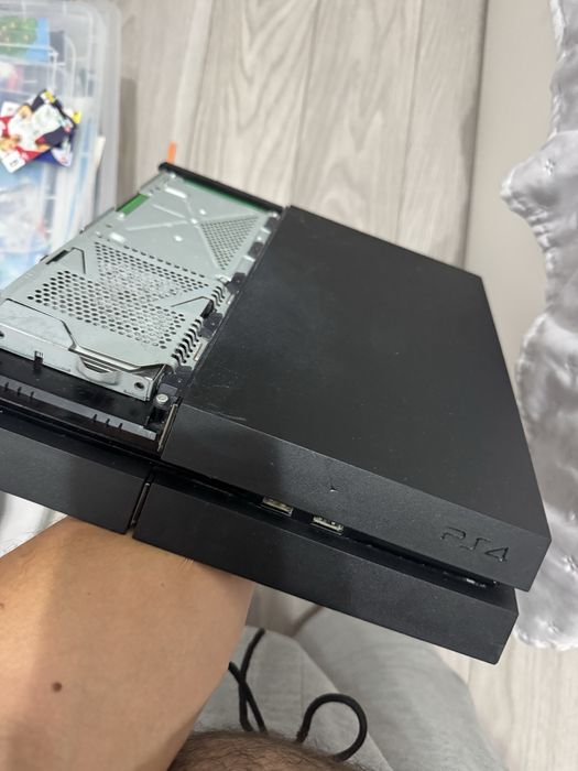 Playstation .4 cu defect