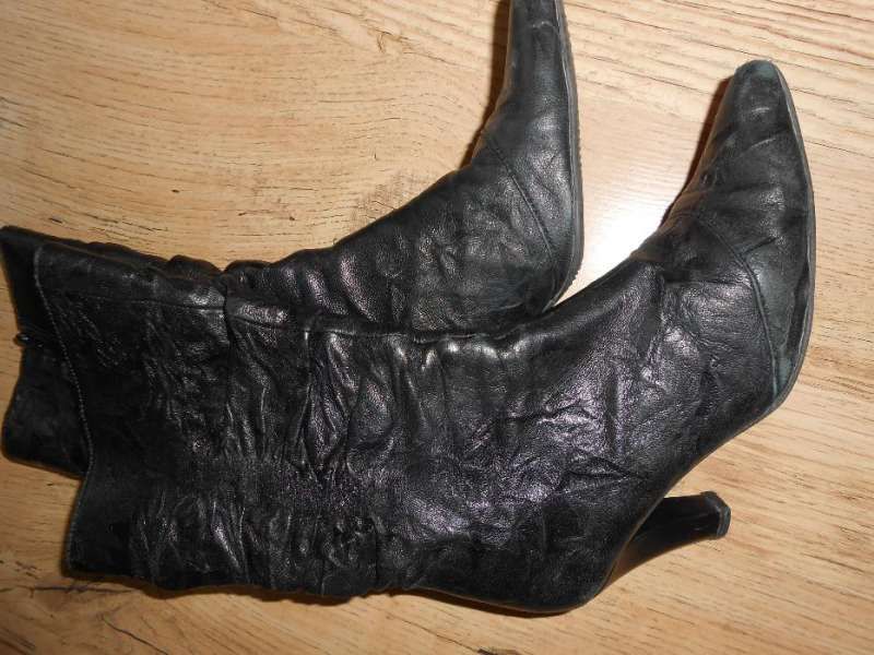 Естествена кожа 2 чифта за 15лв