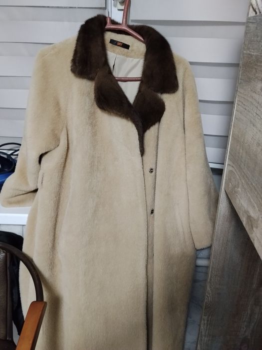 Пальто из альпаки