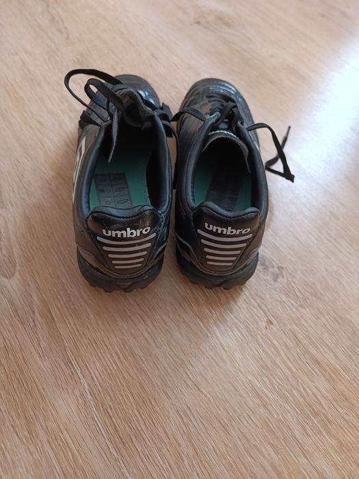 Стоножки Умбро 38 номер