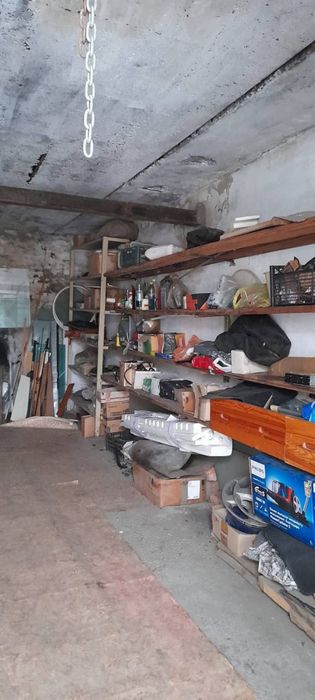 Продам гараж на 2 машины на кшт