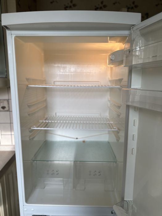 Продаю холодильник Zanussi