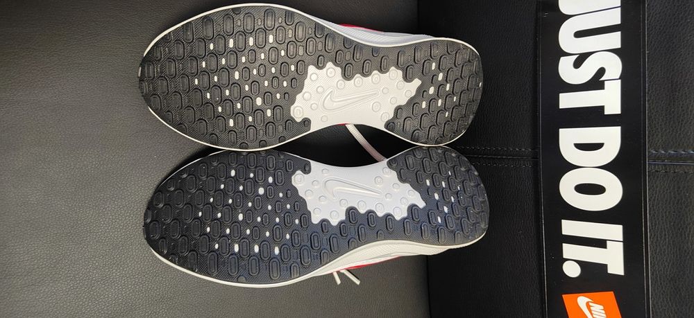 Nike Revolution 7,номер 38,5