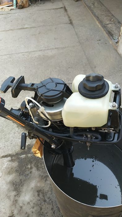 Продам лодочный мотор Parsun 2