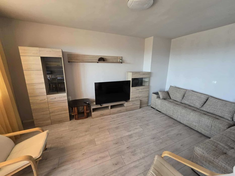 КЛЮЧ! Тристаен имот в кв.Красно село