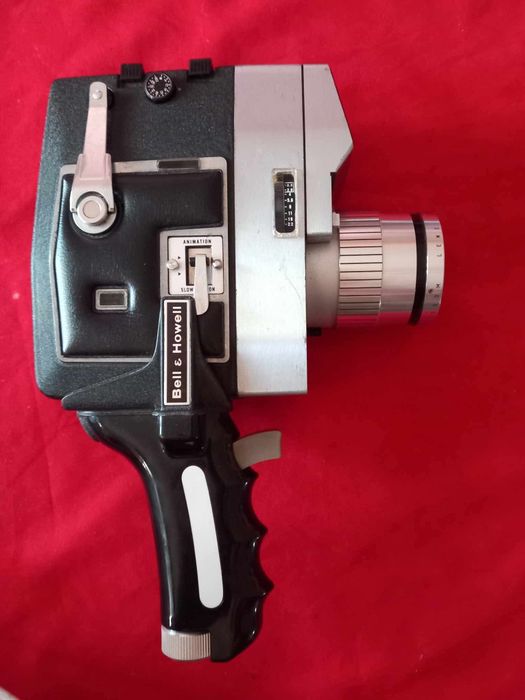 Cameră de filmat Bell & Howell