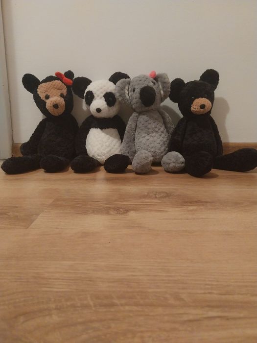 Vand jucarii de pluș