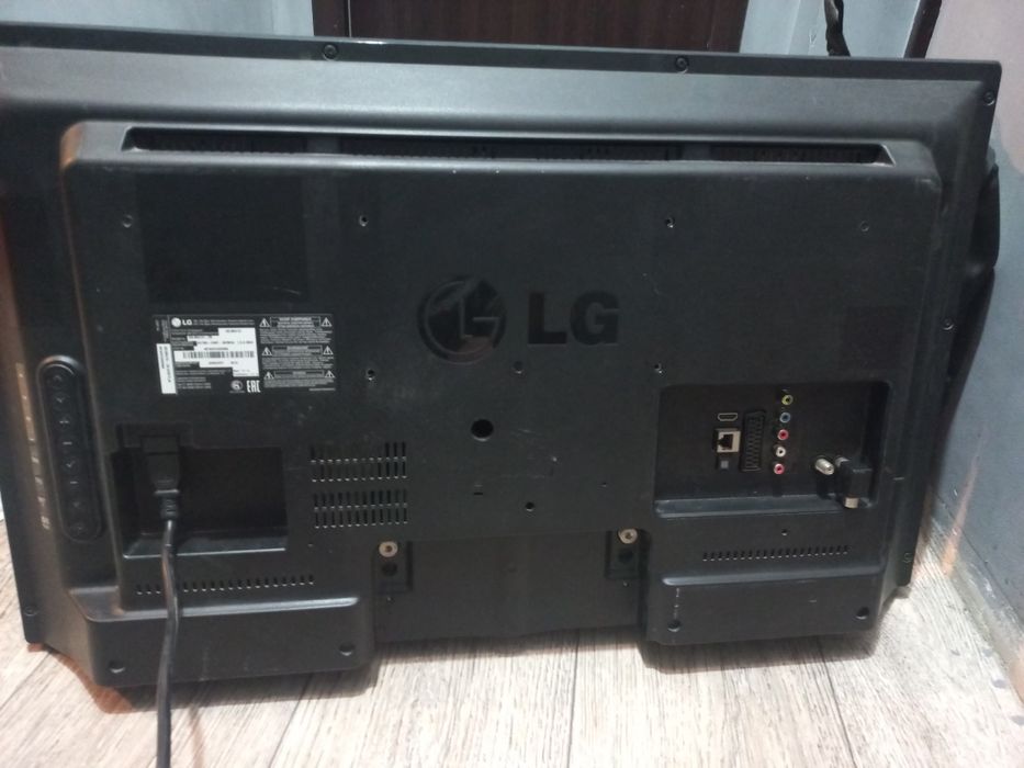 Телевизор LG 32LN541U-ZB