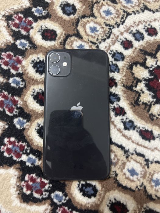 Iphone 11 емкость 82%
