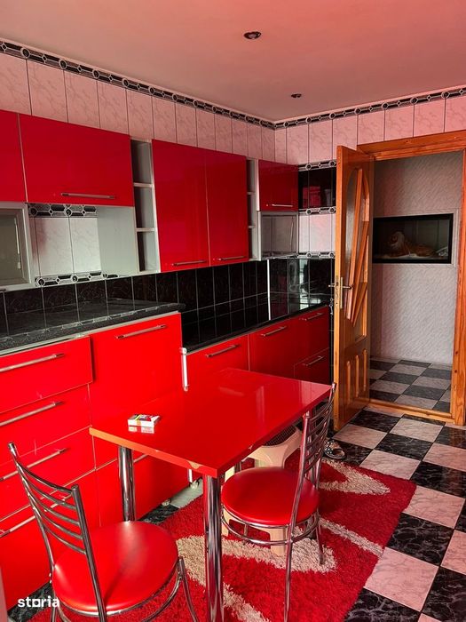De Vanzare Apartament cu 3 camere zona Obor