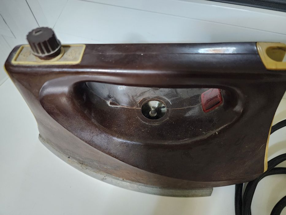 Утюг в рабочем состоянии