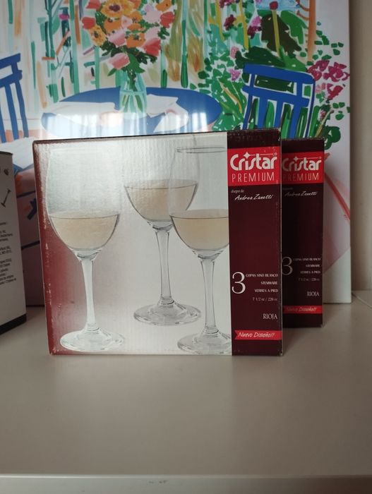 Нови чаши за вино