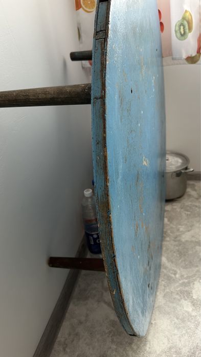 Продам круглый стол