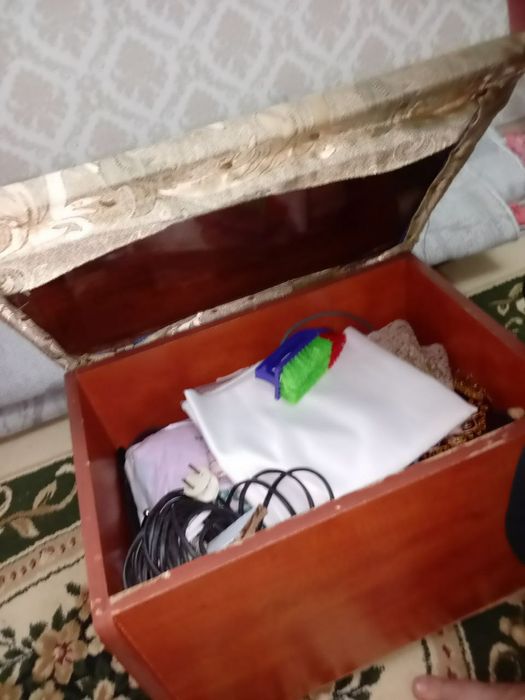 Bufik taxtadan jigarang rangda