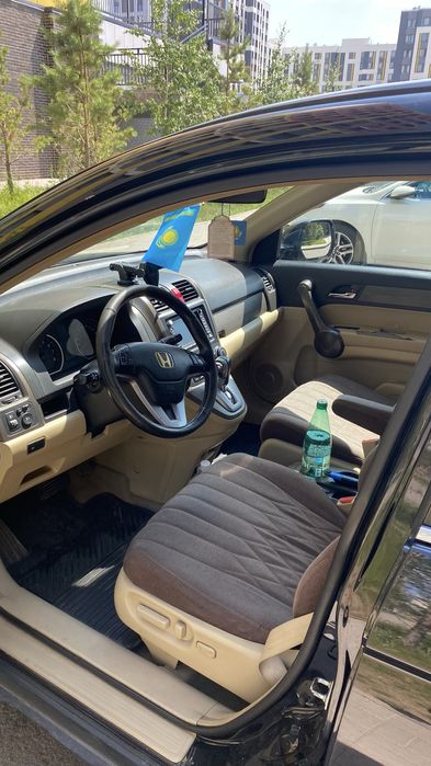 Продам автомобиль Honda CR-V
