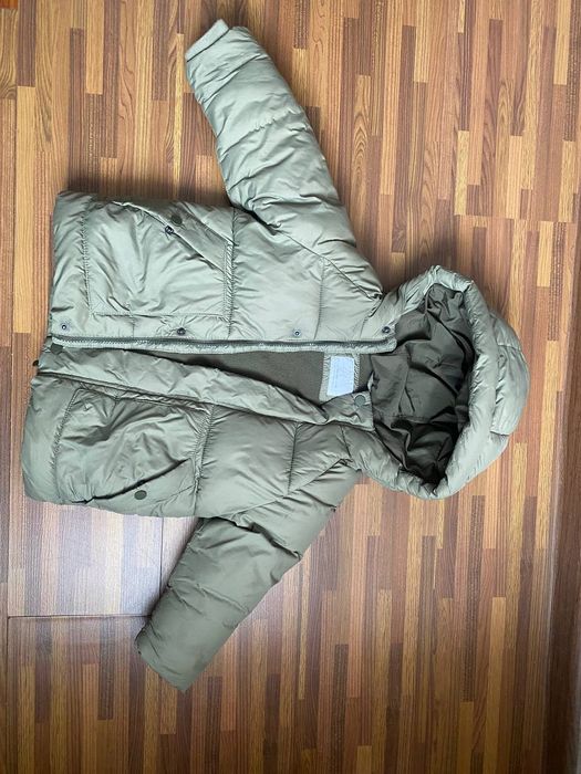 Куртка в отличном , очень теплый , внутри флис ,Zara 2-3 лет 
Цена :
